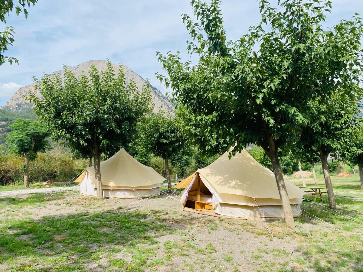 Camping Oliana 외부 사진