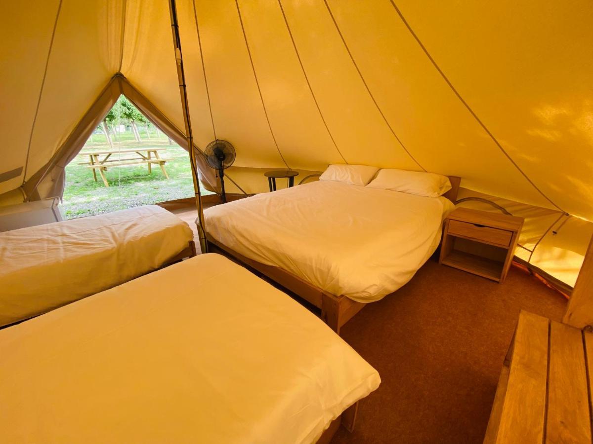 Camping Oliana 외부 사진