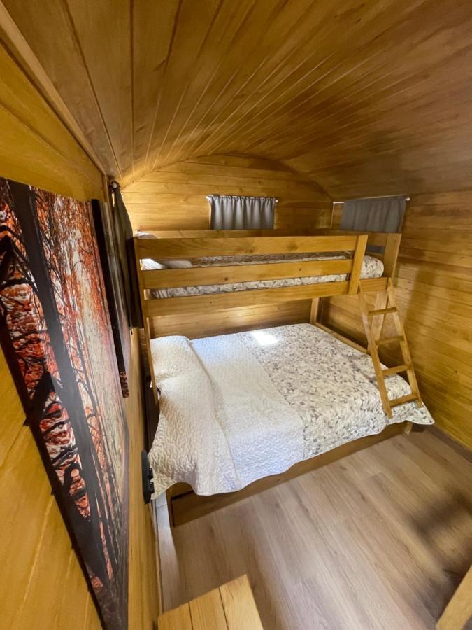 Camping Oliana 외부 사진