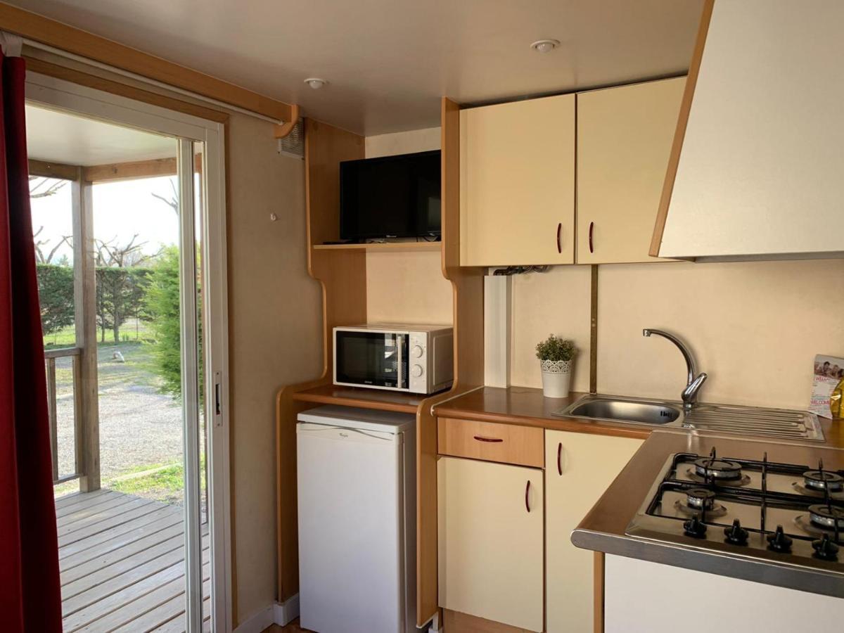 Camping Oliana 외부 사진
