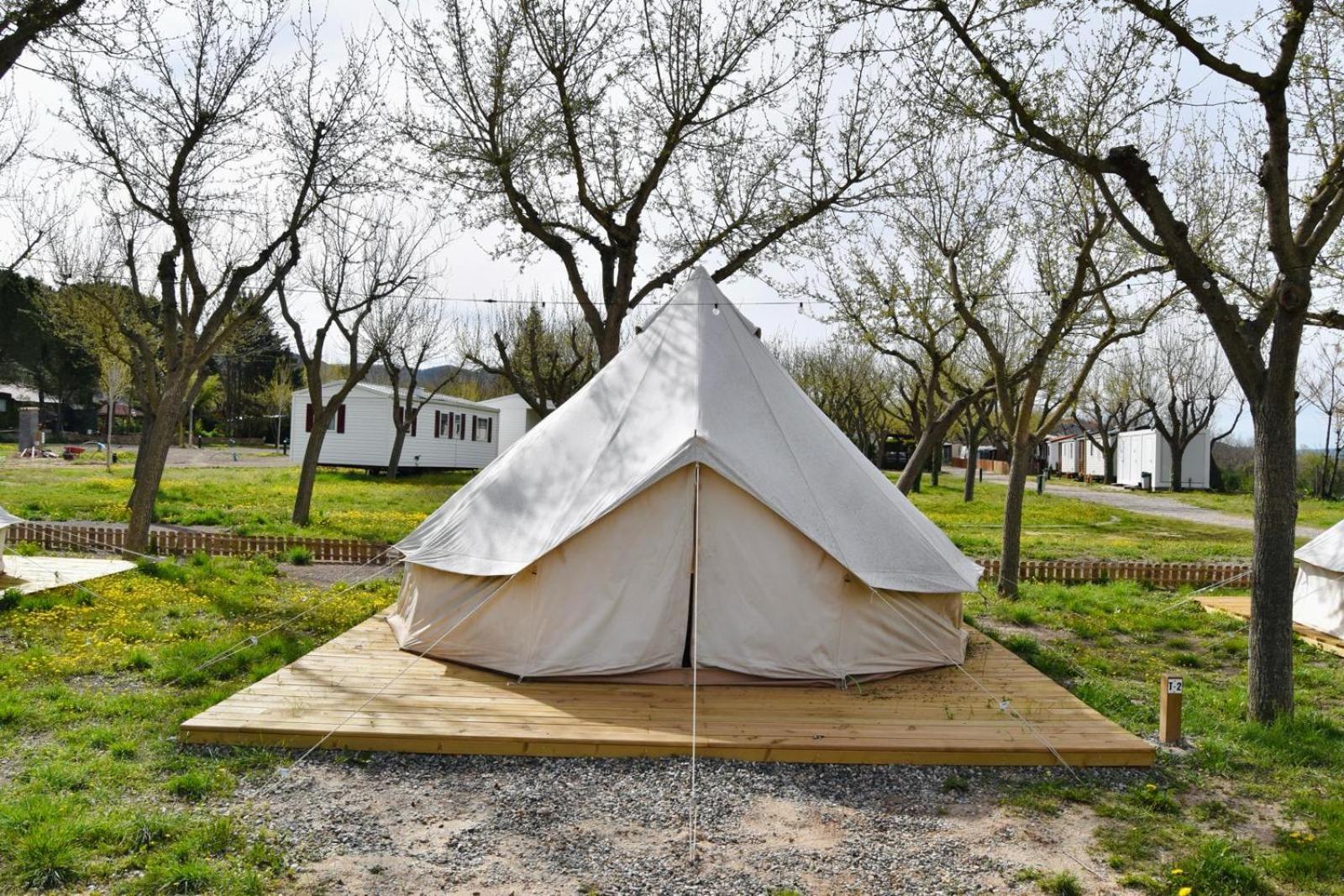 Camping Oliana 외부 사진